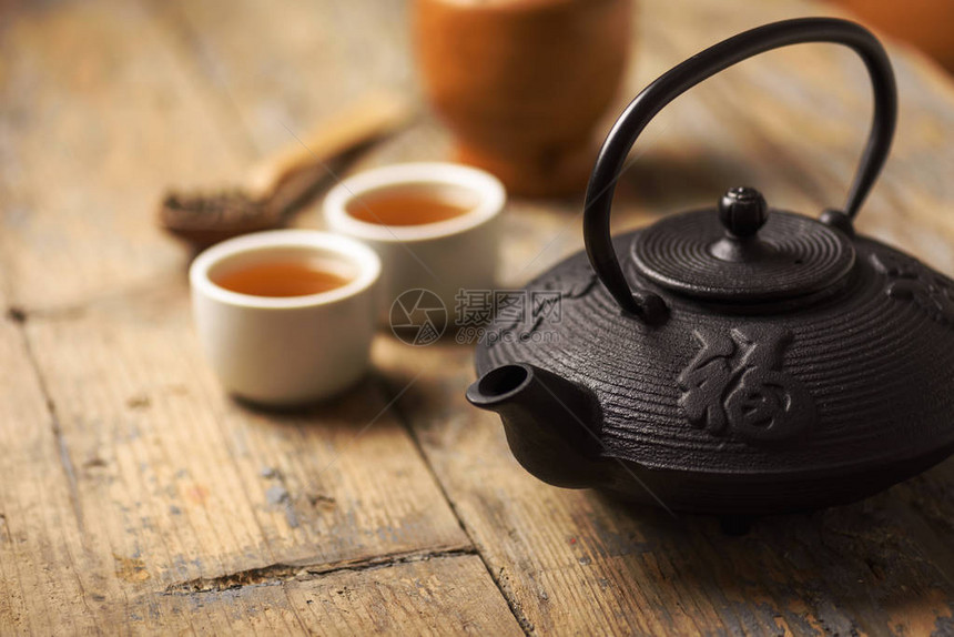 传统日本草药茶配方用含有机干草药图片