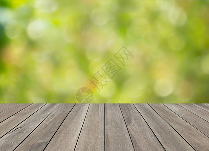 木质表顶桌和绿色图片