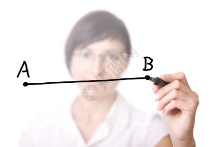 妇女从A点到B点选择焦点画一条线图片