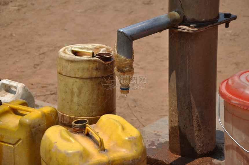 非洲油泵图片