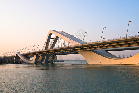 SheikhZayedBridge背景图片