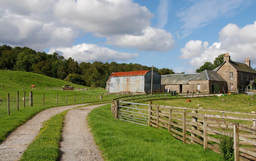 苏格兰伦科典型的苏格兰农舍联图片