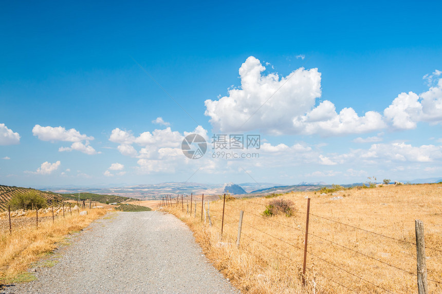 通往远方的遥远道路夏天的风景图片