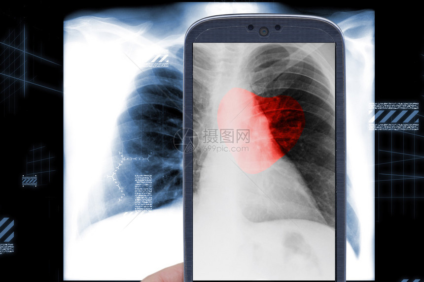黑色背景有心脏形状的智能手机和男图片