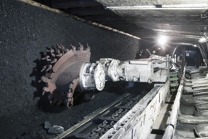 煤矿挖掘机地下图片