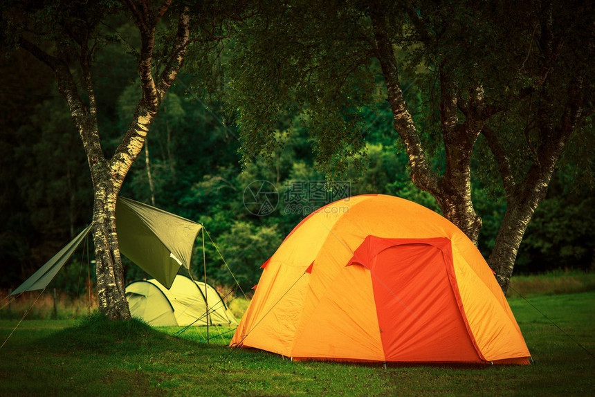 小橘子帐篷露营野外露营主图片