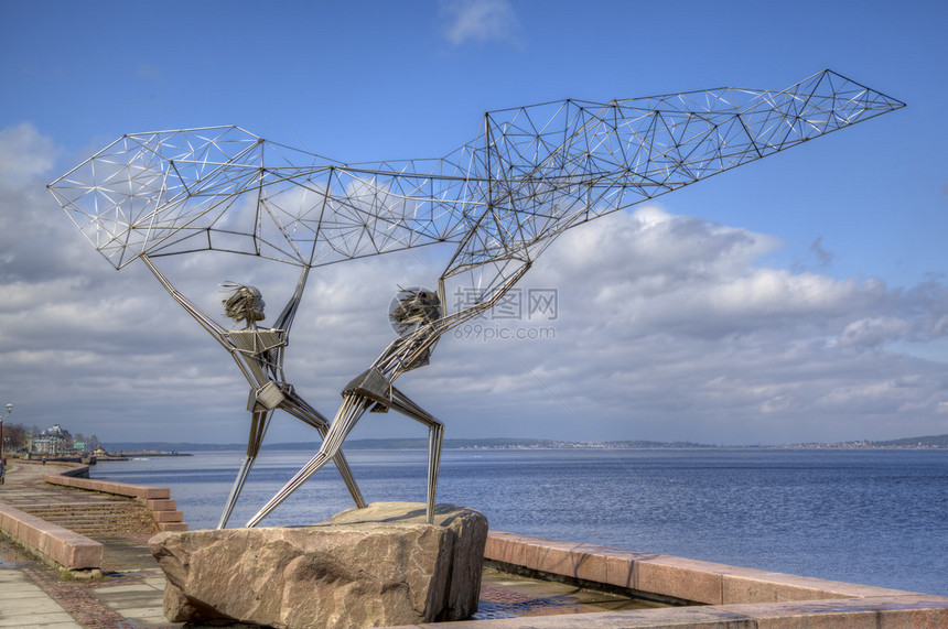 2名菲塞门雕塑记录一个网络进入Petrozav图片
