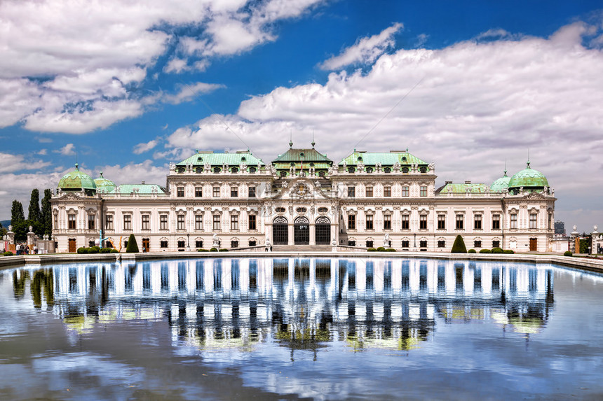奥地利维也纳著名的贝尔韦代雷宫图片
