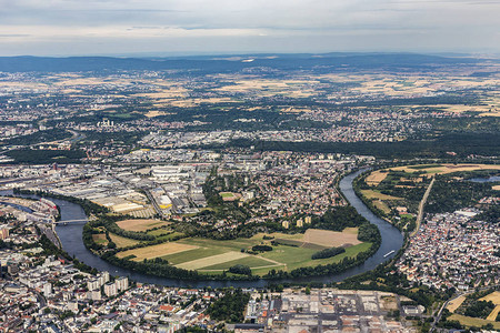 法兰克福附近哈瑙空背景图片