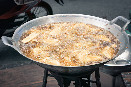 热油深炒饭泰国泛街食品中图片