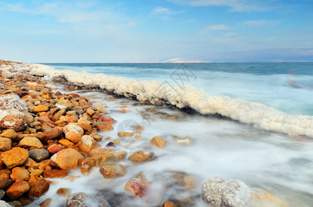 以色列死海的盐层高清图片