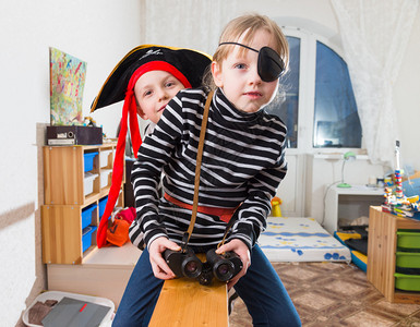 儿童玩海盗背景图片