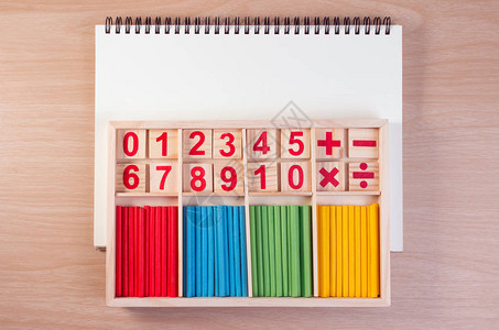 教育儿童数学玩具木板棒游戏计数设置在儿童数学班幼儿园数学玩图片
