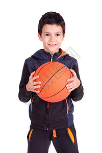 年轻男孩装扮成一个篮球图片