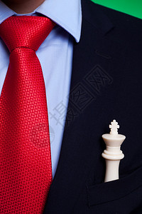 一个商人口袋里的白象棋王图片