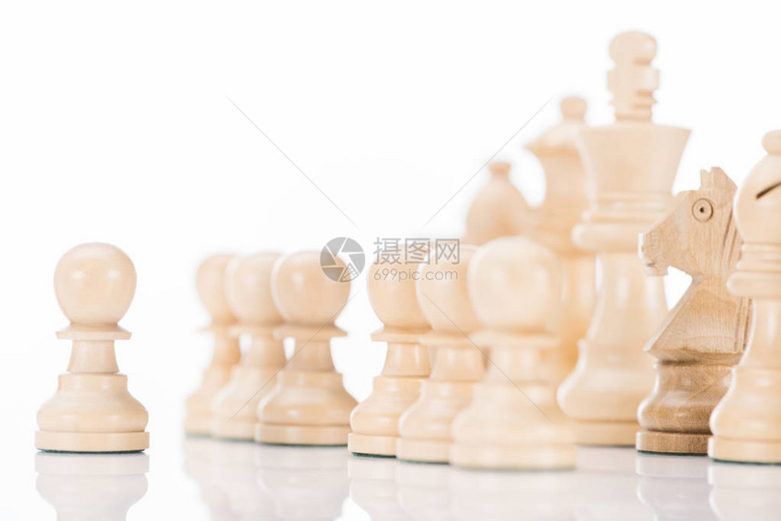 白底木棋人物图片