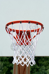 带网的篮球架图片