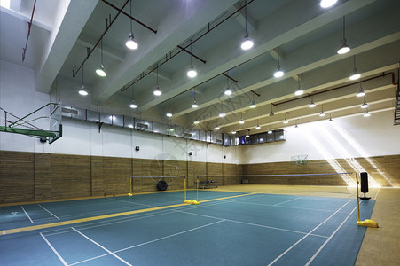 现代健身房室内羽毛球场设计图片