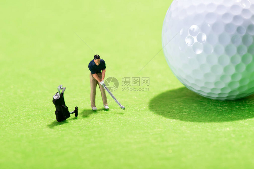高尔夫球手的微型人物图片