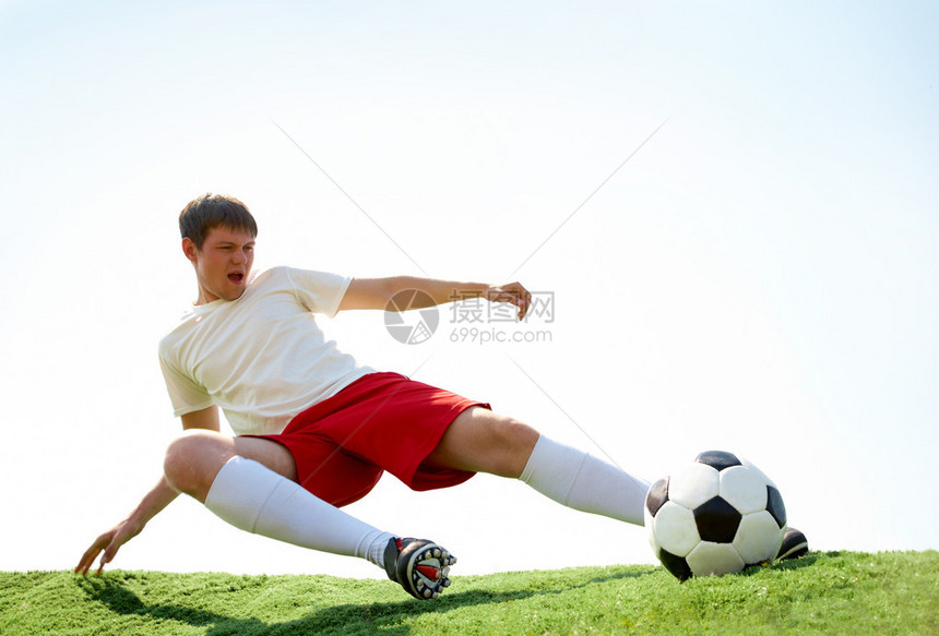足球运动员在游戏图片