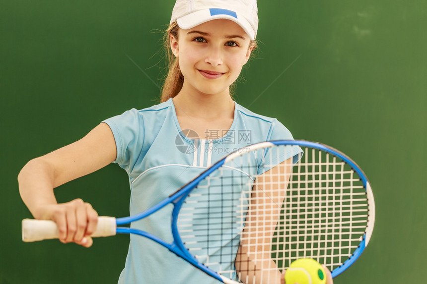 网球美丽的年轻女图片