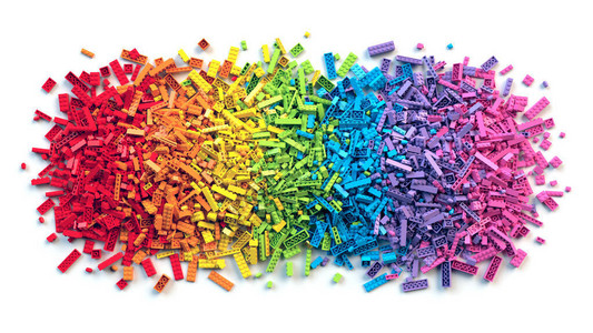 塑料片白色背景上隔绝的多彩虹玩具砖堆插画