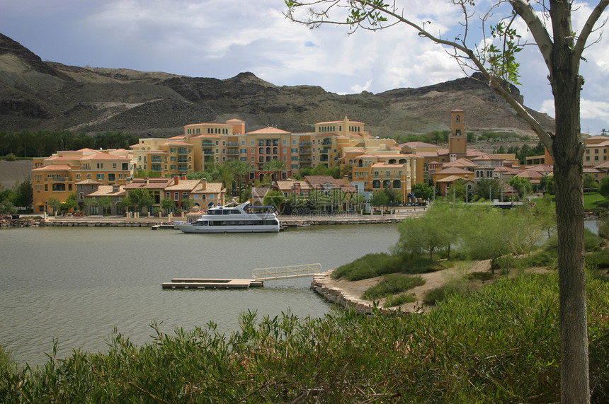 拉斯维加斯湖住宅开发在水上图片