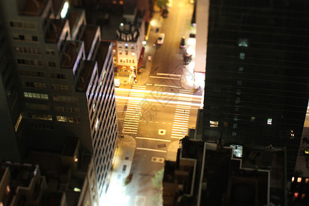 曼哈顿的街头场景图片