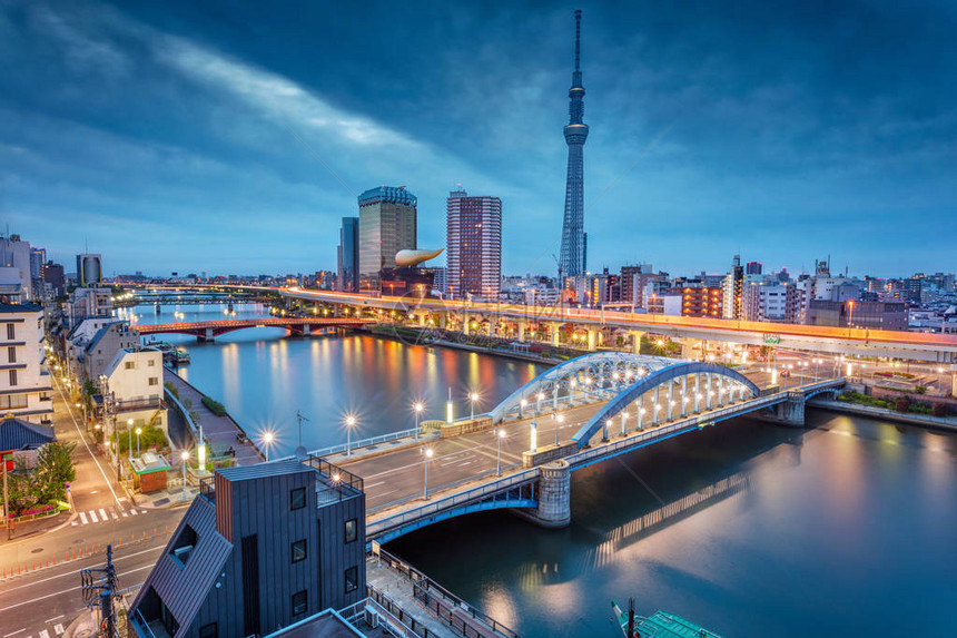 日本东京东京天际的城景图图片