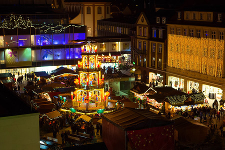 德国富尔达历史中心地区传统圣诞节市场德图片