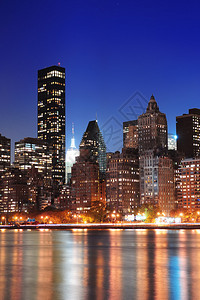 纽约市曼哈顿市中心天线晚图片