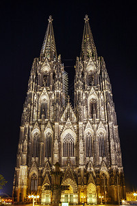 夜间照明的科隆大教堂德国图片
