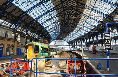 英国布赖顿古老的布赖顿火车站和图片