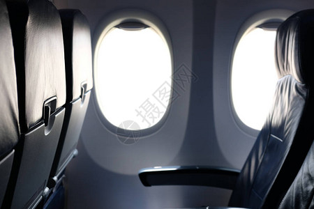 机舱里有飞机的窗户飞图片