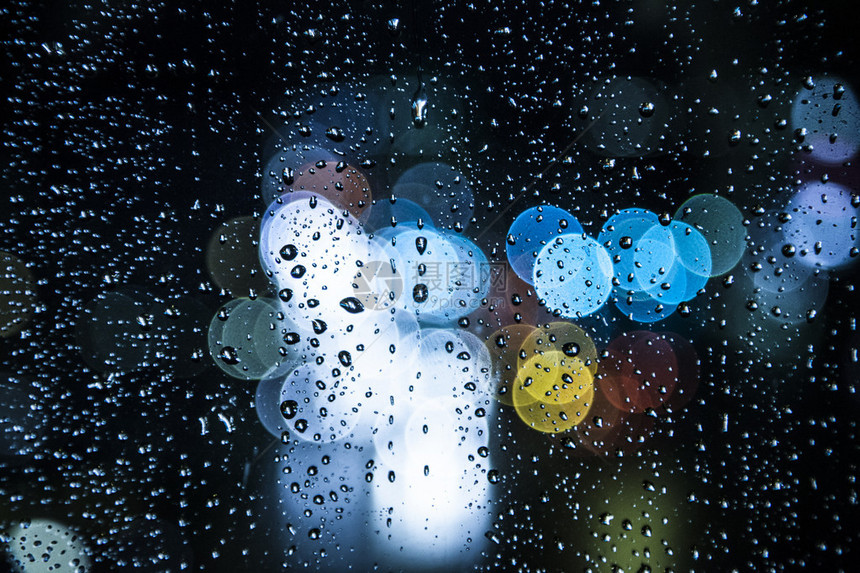 雨天雷在窗户雨季雨日雨天图片