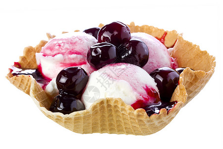 分离的华夫饼碗中的黑樱桃冰淇淋图片