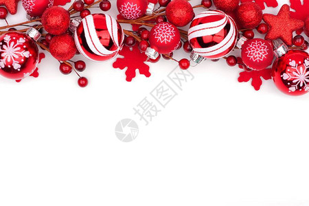 圣诞最顶端的红色装饰品边框图片