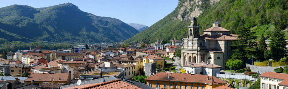 Mendrisio镇位于瑞士意大利语部分高清图片