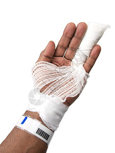 AfricanAmericanshand显示一只受伤的指头被包在一图片
