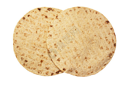 白色背景上的小麦圆饼孤立的两个皮塔饼背景图片