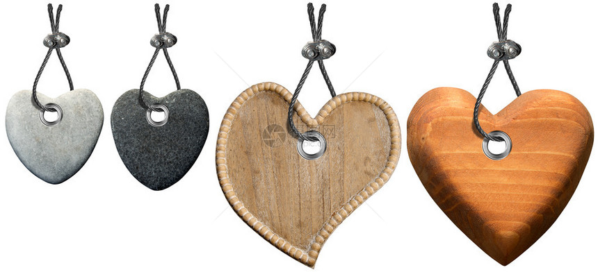 四颗石头和木头的心与钢缆隔绝图片