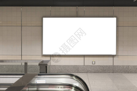 地铁站的广告空白图片