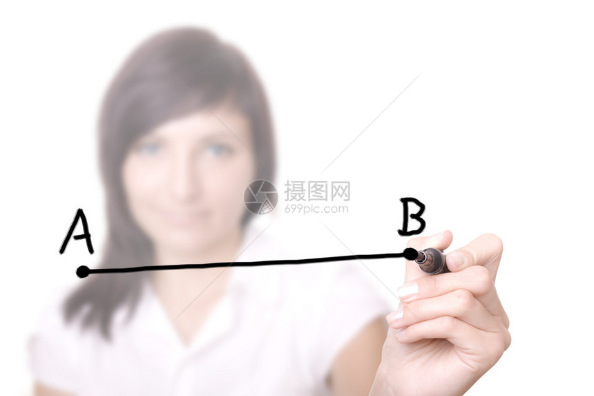 妇女从A点到B点选择焦点画一条线图片