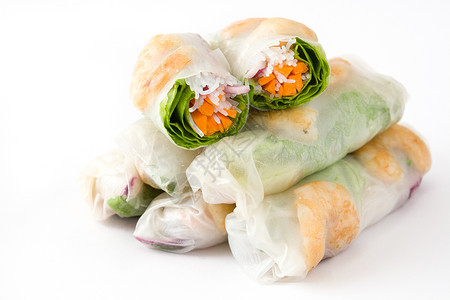 越南的卷蔬菜面和虾白底孤立的甜图片