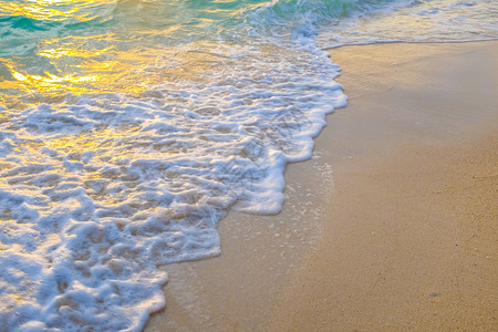沙海和沙海阳光照背景图片