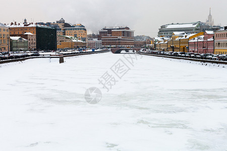 莫斯科冬季冻河全景图片