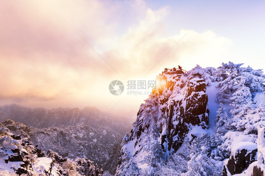 黄山雪景图片