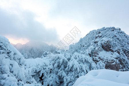 黄山雪景图片