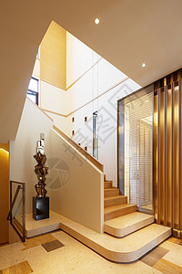 现代木制楼梯的设图片
