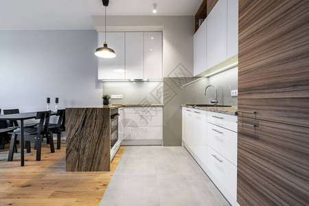 现代厨房用大理石柜子白色的现代图片
